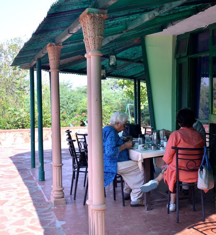 Hotel Bharatpur Ashok Ngoại thất bức ảnh