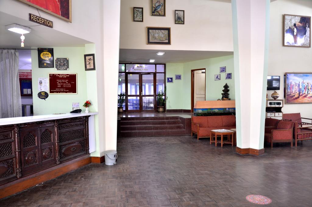 Hotel Bharatpur Ashok Ngoại thất bức ảnh