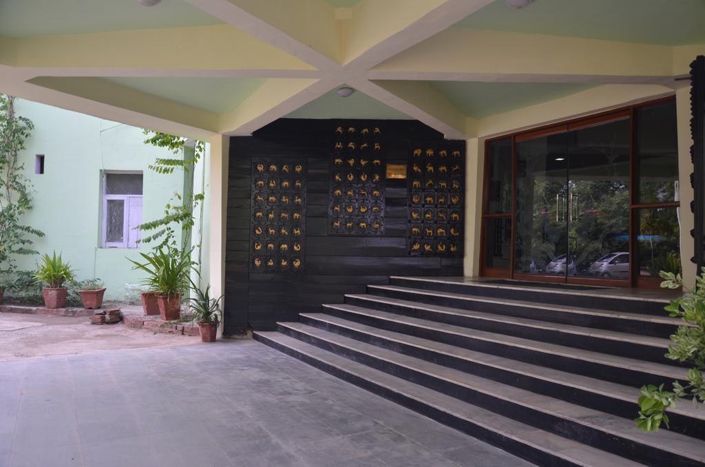 Hotel Bharatpur Ashok Ngoại thất bức ảnh