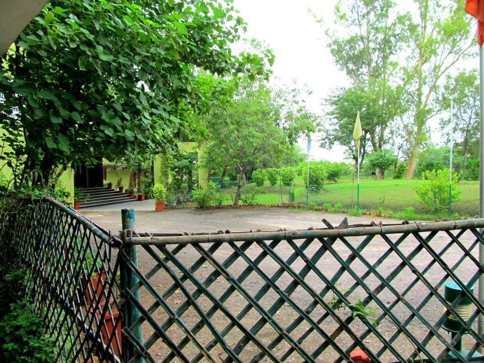 Hotel Bharatpur Ashok Ngoại thất bức ảnh