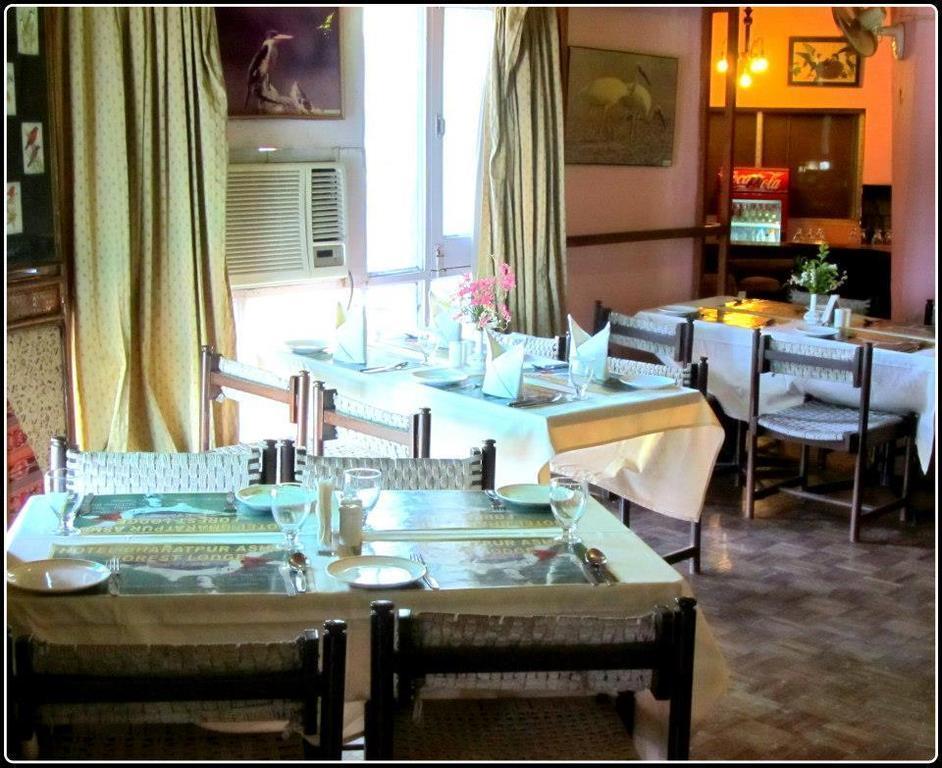 Hotel Bharatpur Ashok Ngoại thất bức ảnh