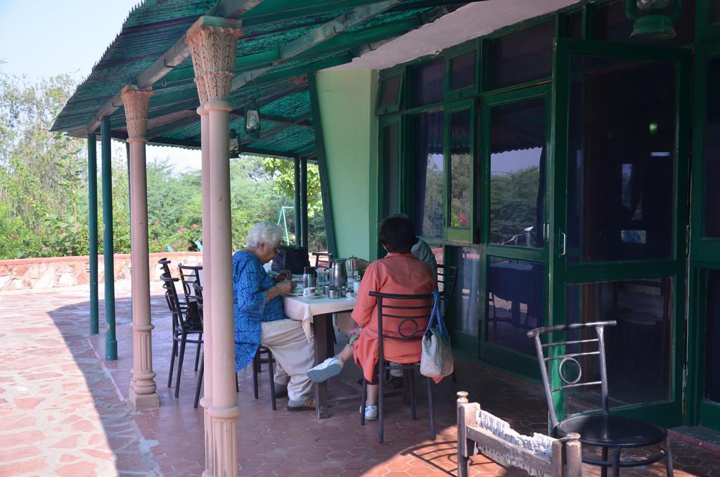 Hotel Bharatpur Ashok Ngoại thất bức ảnh