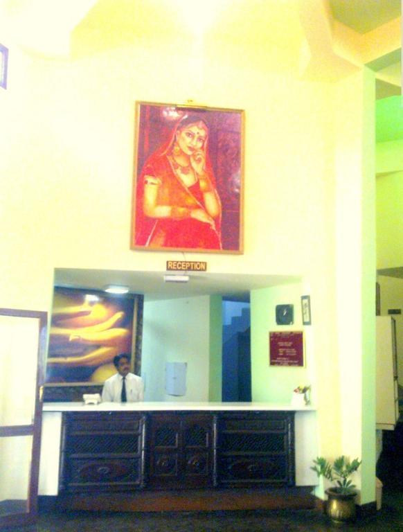 Hotel Bharatpur Ashok Ngoại thất bức ảnh